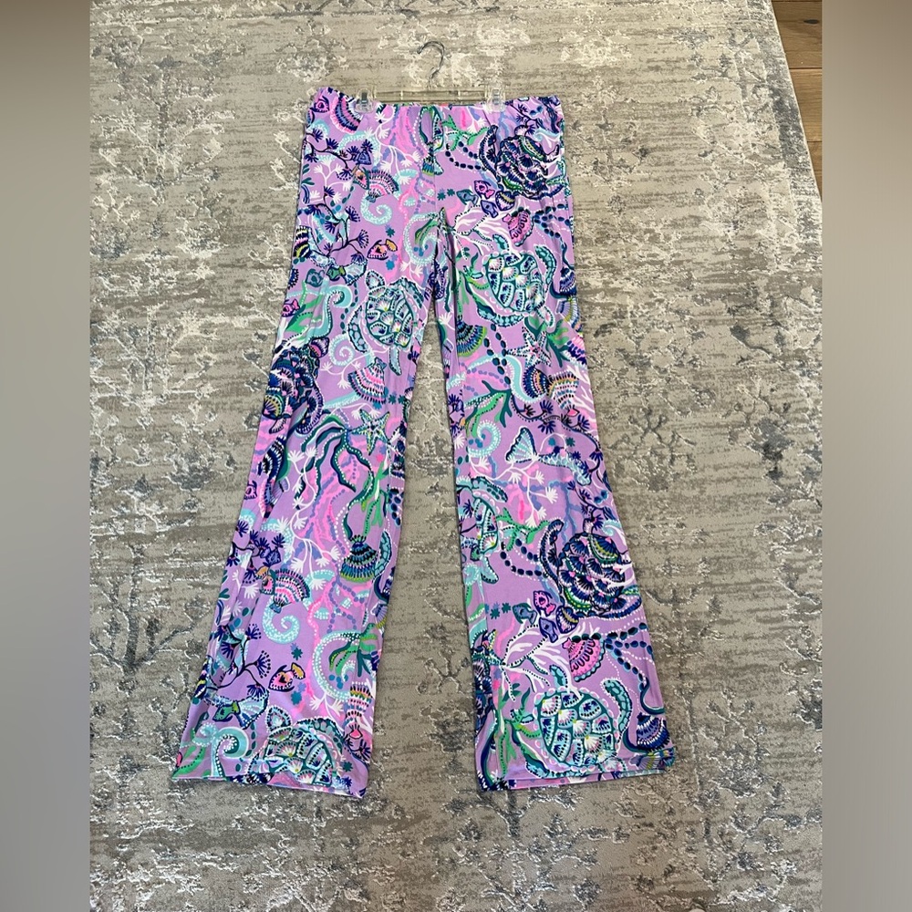 Lilly Pulitzer lavendar Georgia May Palazzo
Pants, size Large.